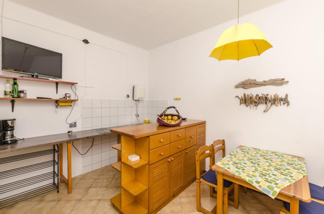 Apartments Marija Hvar Town Exterior photo
