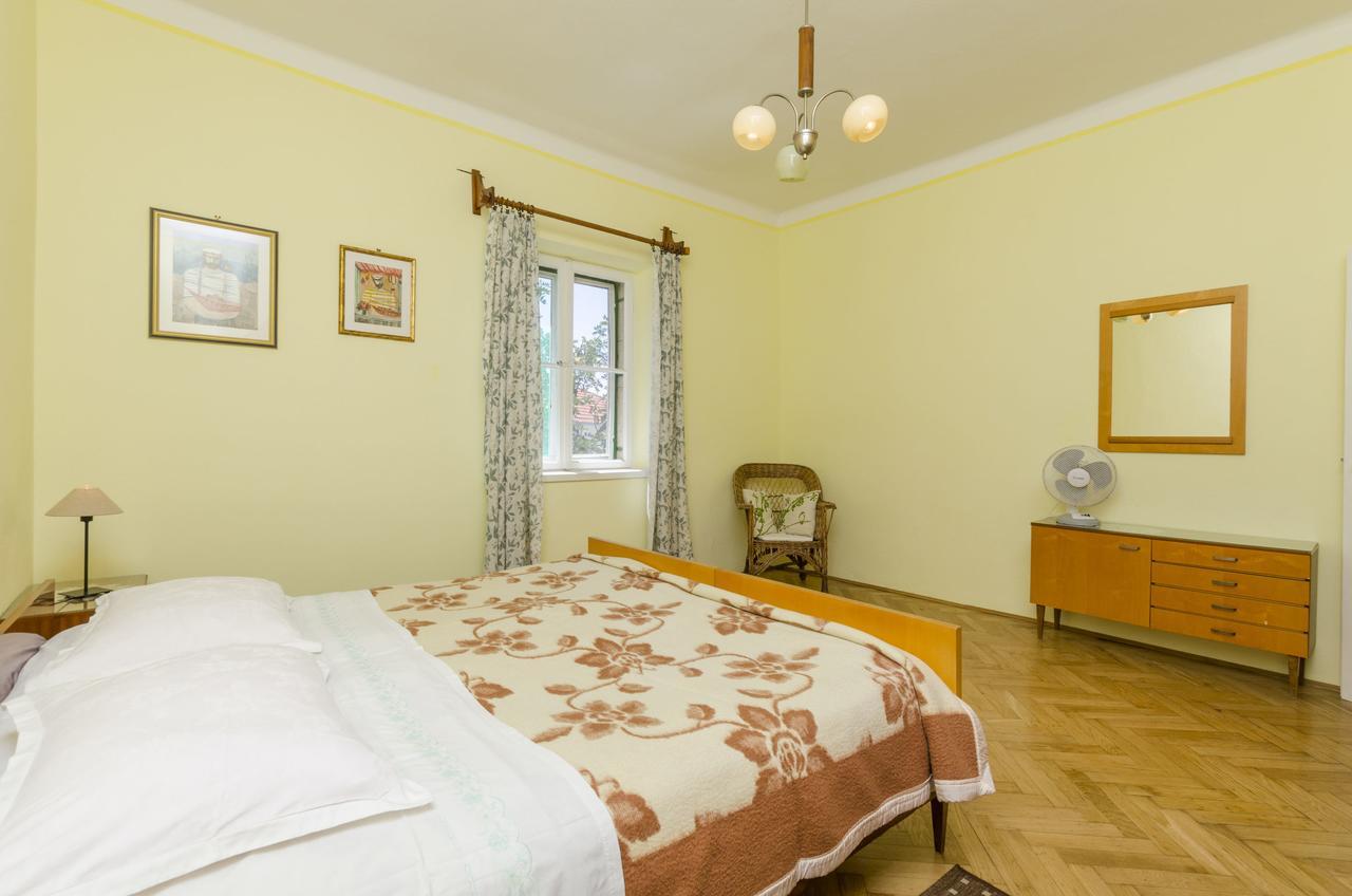 Apartments Marija Hvar Town Exterior photo